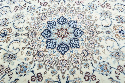 Central medallion detail of 2000s Nain rug from Iran / Persia