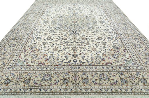 Surface texture of 2000s Kashan rug with natural Wool and intricate pattern
