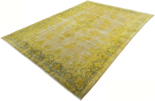 Corner detail of 1950s Vintage rug showing border pattern and Wool pile