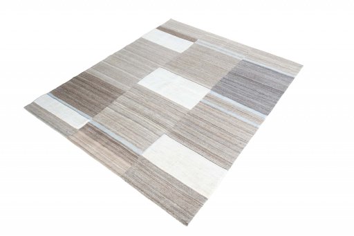 Corner detail of New Kilim Ghashghai rug showing border pattern and Wool pile