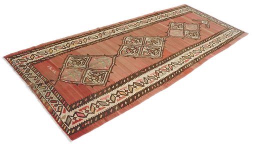 Corner detail of New Kilim Traditional rug showing border pattern and Wool pile
