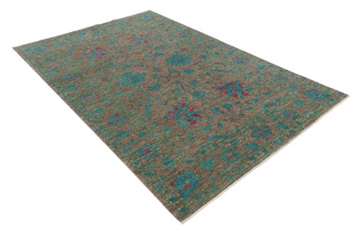 Corner detail of New Farahan rug showing border pattern and Wool pile