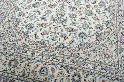 Close-up detail of 2000s Kashan rug from Iran / Persia showing Wool weave