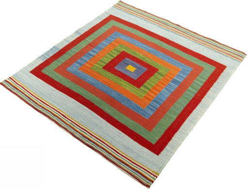 Corner detail of New Kilim Sofre rug showing border pattern and Wool pile