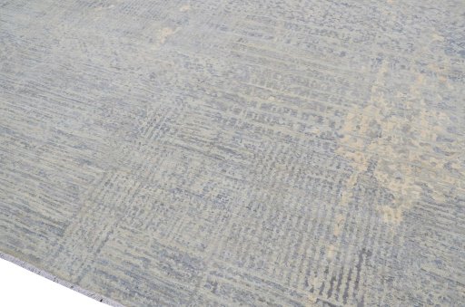 Corner detail of New Mahli rug showing border pattern and Wool pile