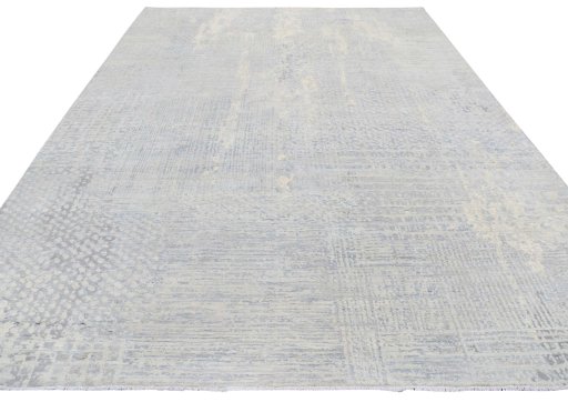 Surface texture of New Mahli rug with natural Wool and intricate pattern