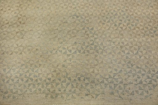 Central medallion detail of New Mahli rug from Pakistan