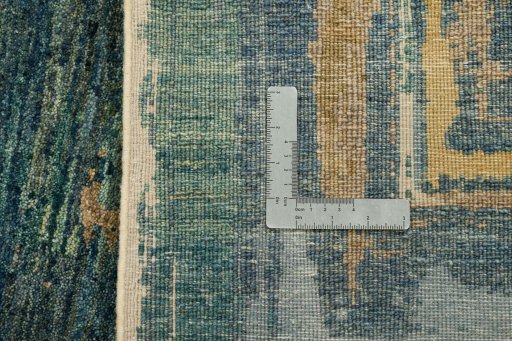 Surface texture of New Mahli rug with natural Wool and intricate pattern