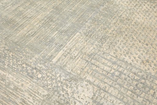 Backside of handmade New Mahli rug showing knot structure and weave density