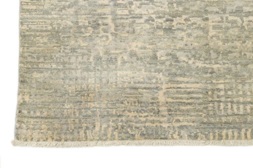 Full view of New Mahli rug from Pakistan, 249 × 163 cm in Beige tones