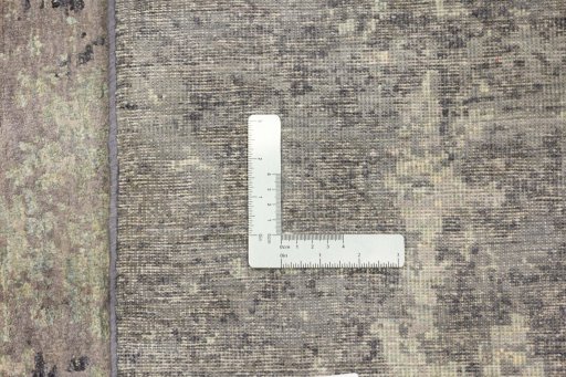 Surface texture of New Mahli rug with natural Wool and intricate pattern