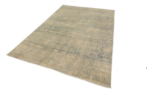 Corner detail of New Mahli rug showing border pattern and Wool pile