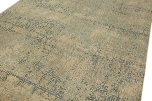 Central medallion detail of New Mahli rug from Pakistan