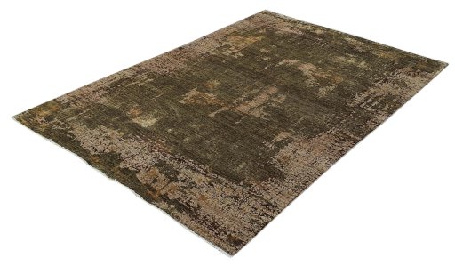 Surface texture of New Mahli rug with natural Wool and intricate pattern