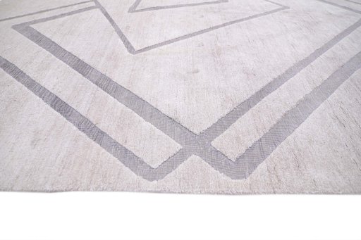 Close-up detail of New Mahli rug from Pakistan showing Mercesized Cotton weave