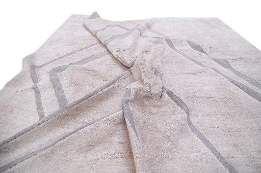Backside of handmade New Mahli rug showing knot structure and weave density