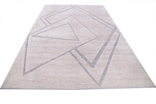 Surface texture of New Mahli rug with natural Mercesized Cotton and intricate pattern
