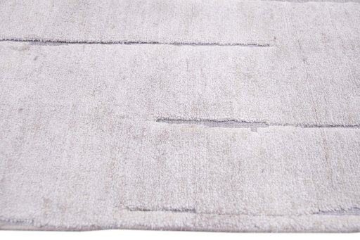 Corner detail of New Mahli rug showing border pattern and Mercesized Cotton pile