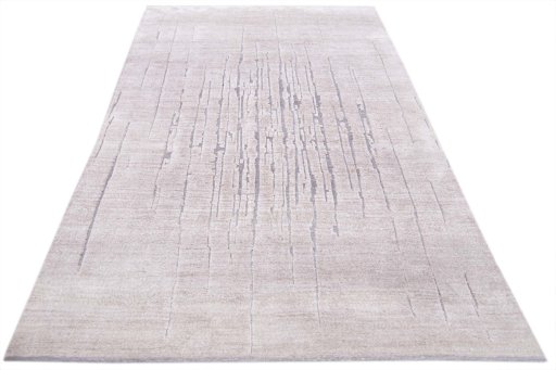 Surface texture of New Mahli rug with natural Mercesized Cotton and intricate pattern