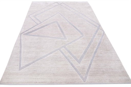 Surface texture of New Mahli rug with natural Mercesized Cotton and intricate pattern