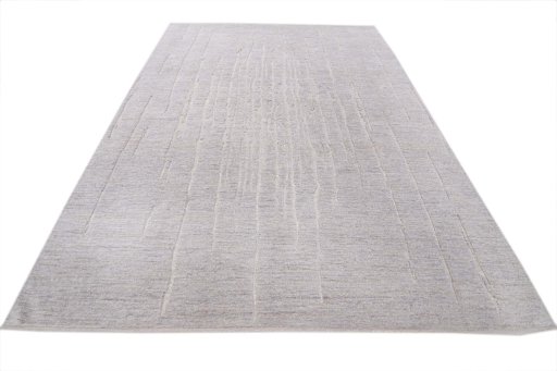 Surface texture of New Mahli rug with natural Wool and intricate pattern