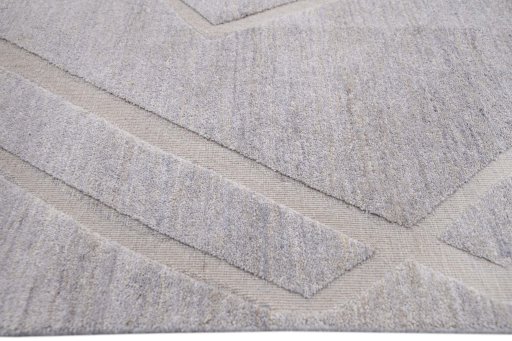 Corner detail of New Mahli rug showing border pattern and Wool pile