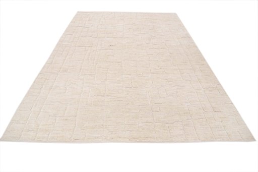 Surface texture of New Mahli rug with natural Wool and intricate pattern