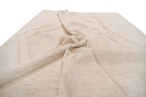 Backside of handmade New Mahli rug showing knot structure and weave density