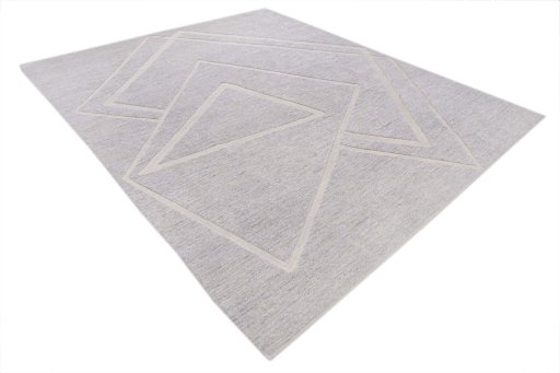 Corner detail of New Mahli rug showing border pattern and Wool pile