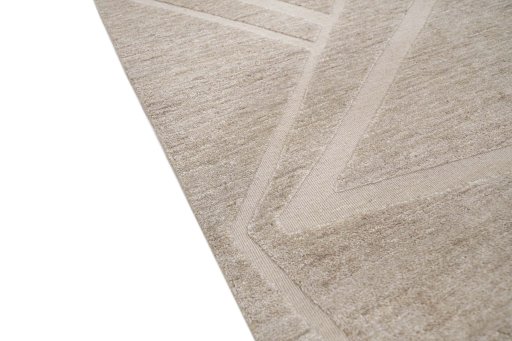 Backside of handmade New Mahli rug showing knot structure and weave density