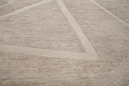 Central medallion detail of New Mahli rug from Pakistan