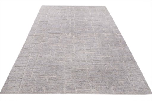Surface texture of New Mahli rug with natural Wool and intricate pattern