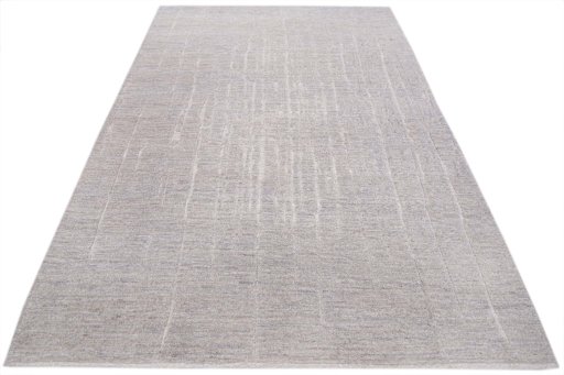 Surface texture of New Mahli rug with natural Wool and intricate pattern