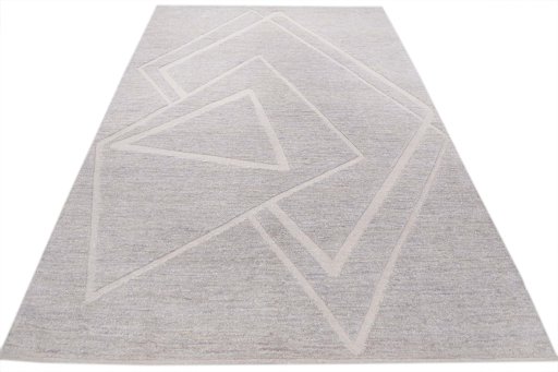 Surface texture of New Mahli rug with natural Wool and intricate pattern