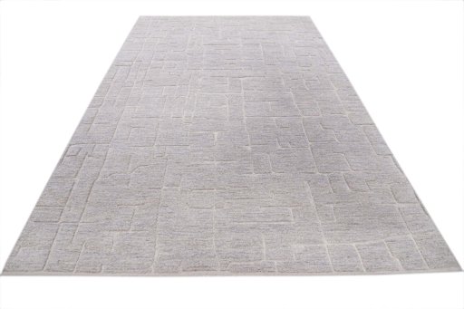 Surface texture of New Mahli rug with natural Wool and intricate pattern