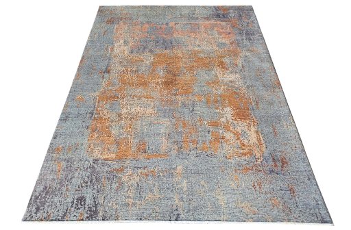 Corner detail of New Mahli rug showing border pattern and Wool pile