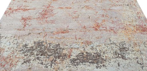 Surface texture of New Mahli rug with natural Wool and intricate pattern