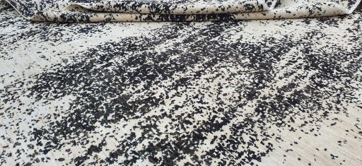 Close-up detail of New Mahli rug from Pakistan showing Wool weave