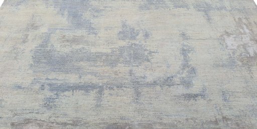 Surface texture of New Mahli rug with natural Wool and intricate pattern