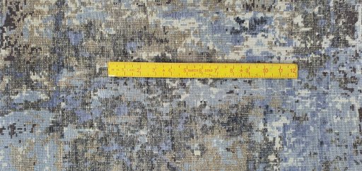 Full view of New Mahli rug from Pakistan, 294 × 200 cm in Gray tones