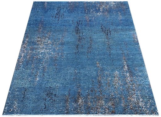 Corner detail of New Mahli rug showing border pattern and Wool pile
