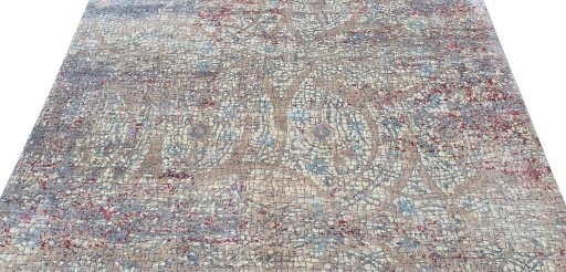 Backside of handmade New Mahli rug showing knot structure and weave density