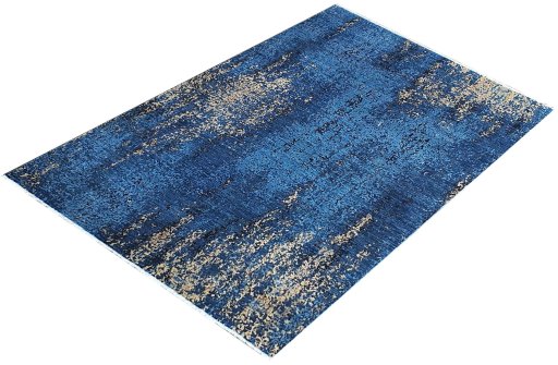 Close-up detail of New Mahli rug from Pakistan showing Wool weave