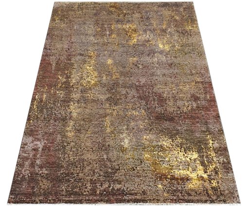 Corner detail of New Mahli rug showing border pattern and Wool pile