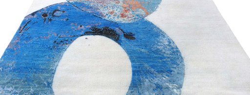 Surface texture of New Mahli rug with natural Wool and intricate pattern