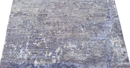 Surface texture of New Mahli rug with natural Wool and intricate pattern