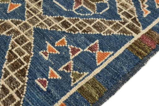 Central medallion detail of New Morocco rug from Pakistan
