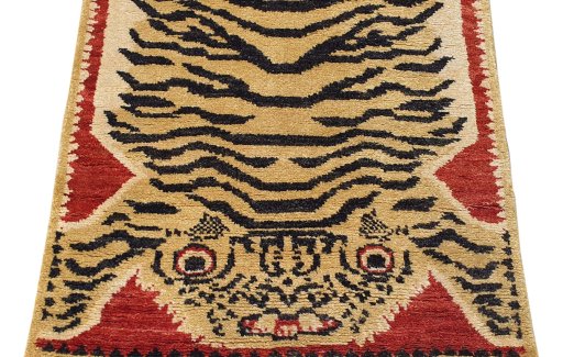 Surface texture of New Morocco rug with natural Wool and intricate pattern