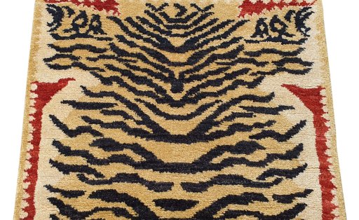 Backside of handmade New Morocco rug showing knot structure and weave density