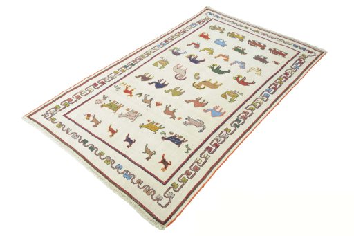 Corner detail of New Kilim Dastan rug showing border pattern and Wool pile